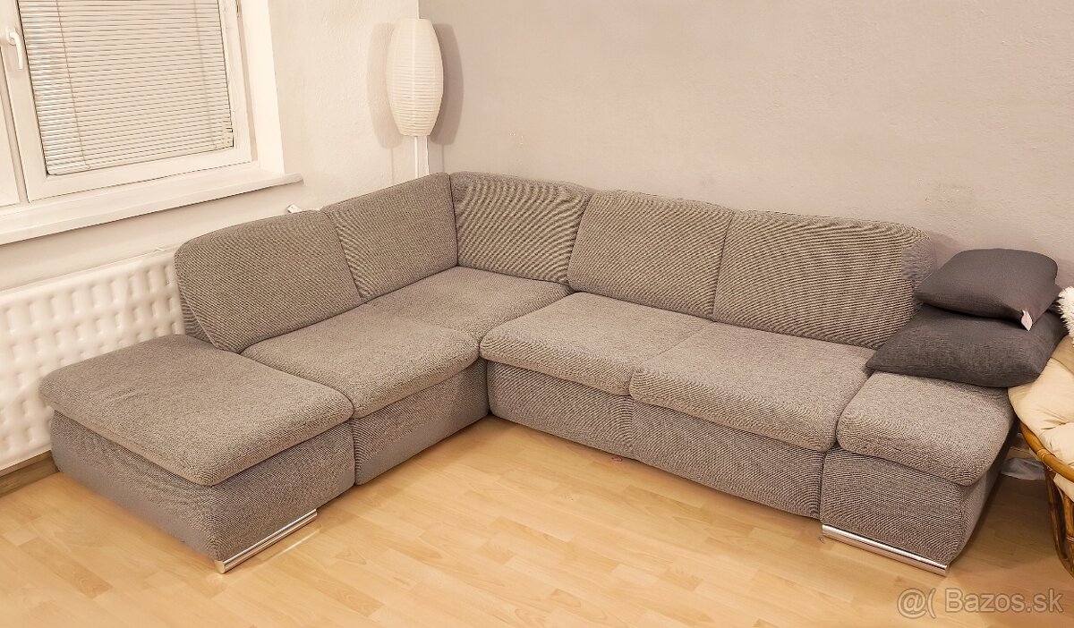 Veľká látková obývačková sedačka v tvare L