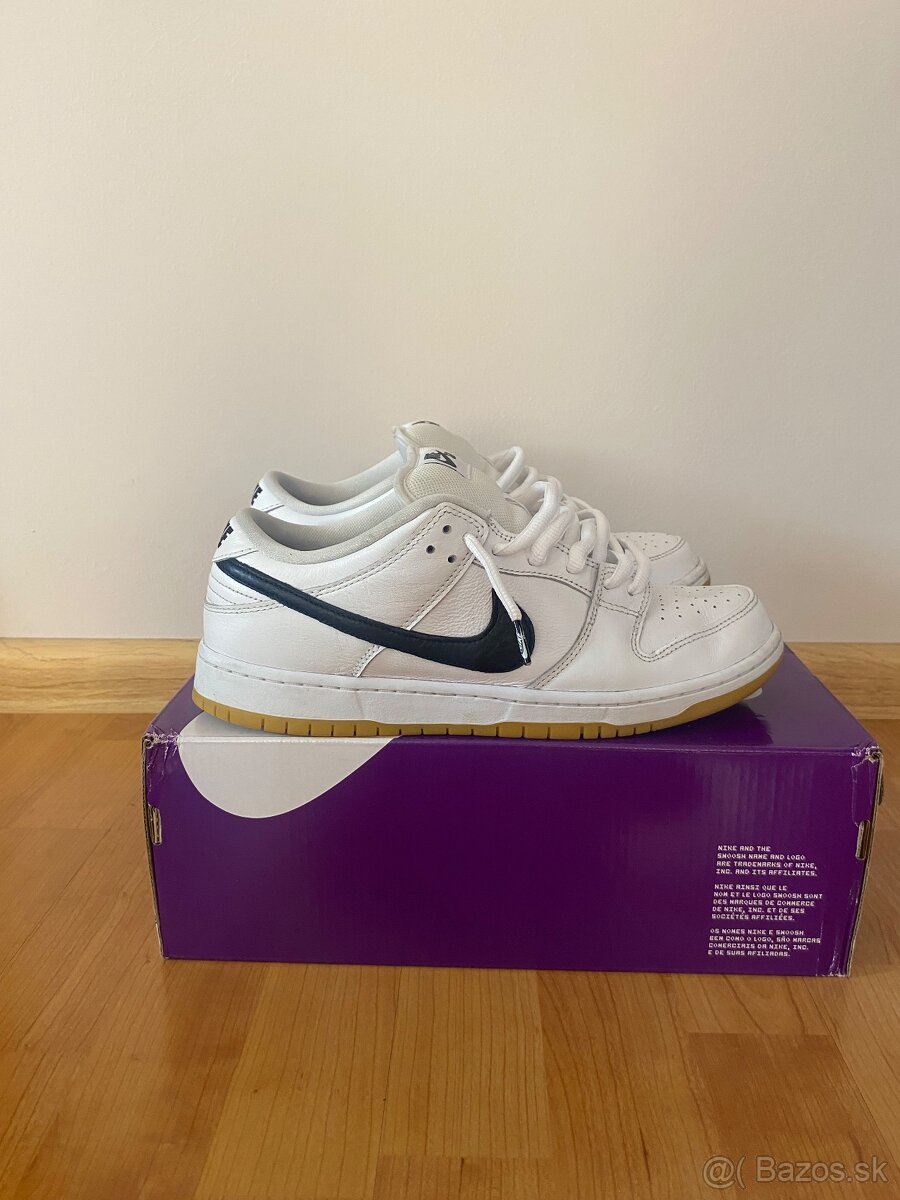 Nike SB dunk low white gum