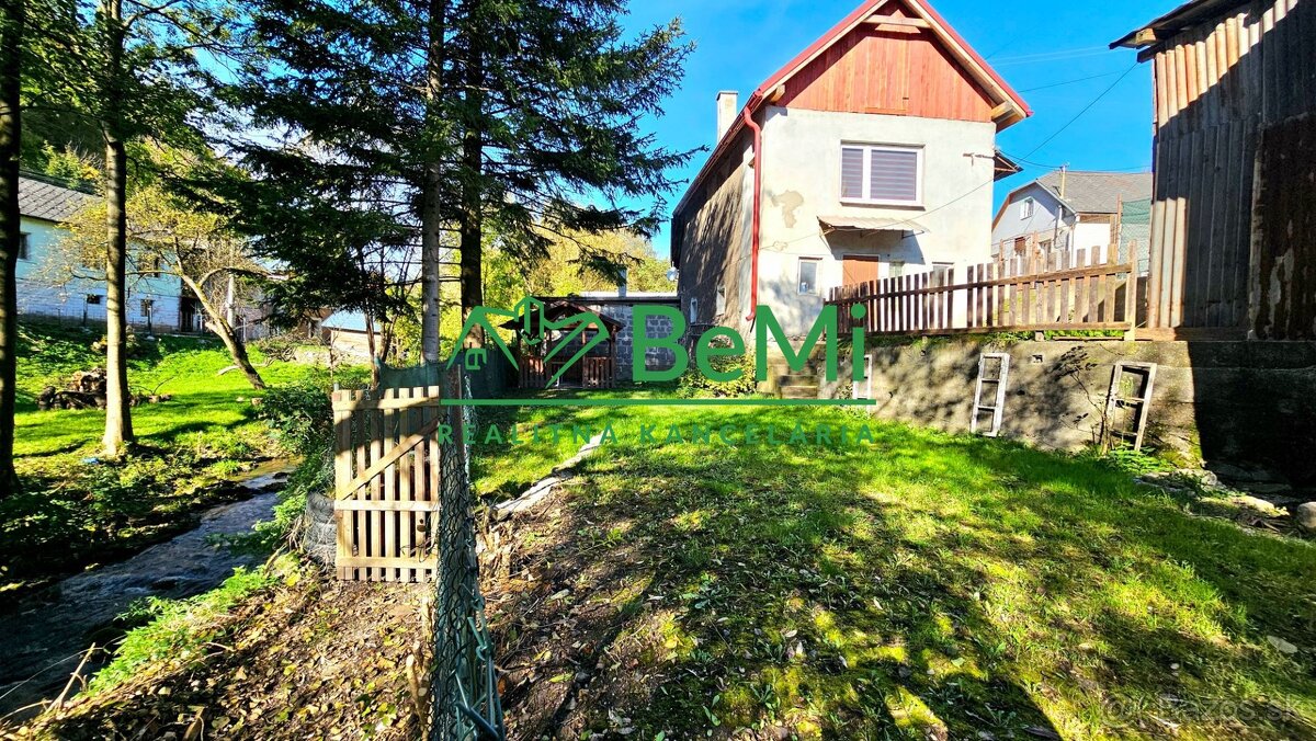 ZNÍŽENÁ CENA - RODINNÝ DOM S GARÁŽOU A ALTÁNKOM, TISOVEC - E