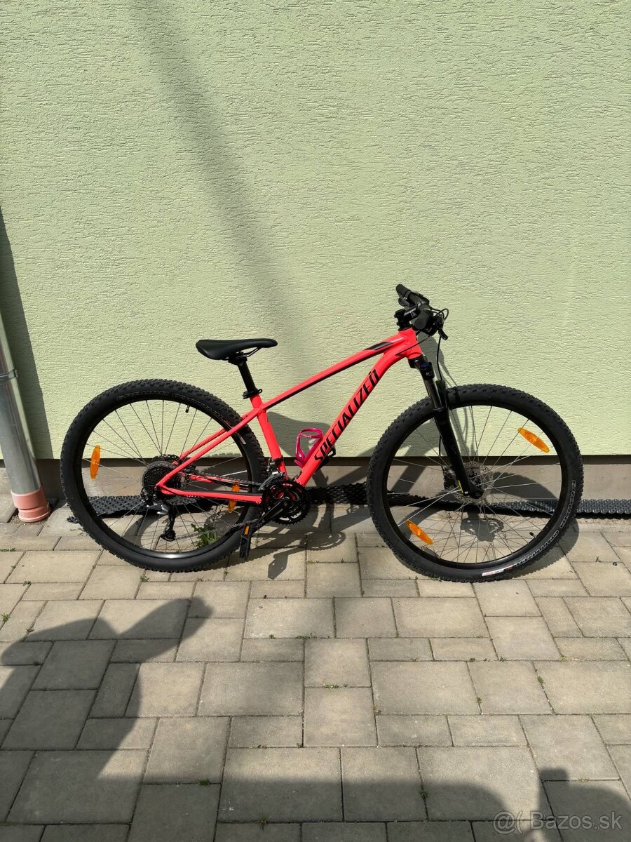 Horský bicykel specialized