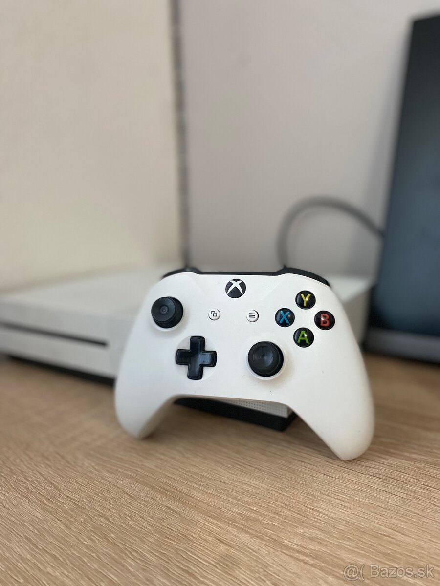 Predám xbox one S