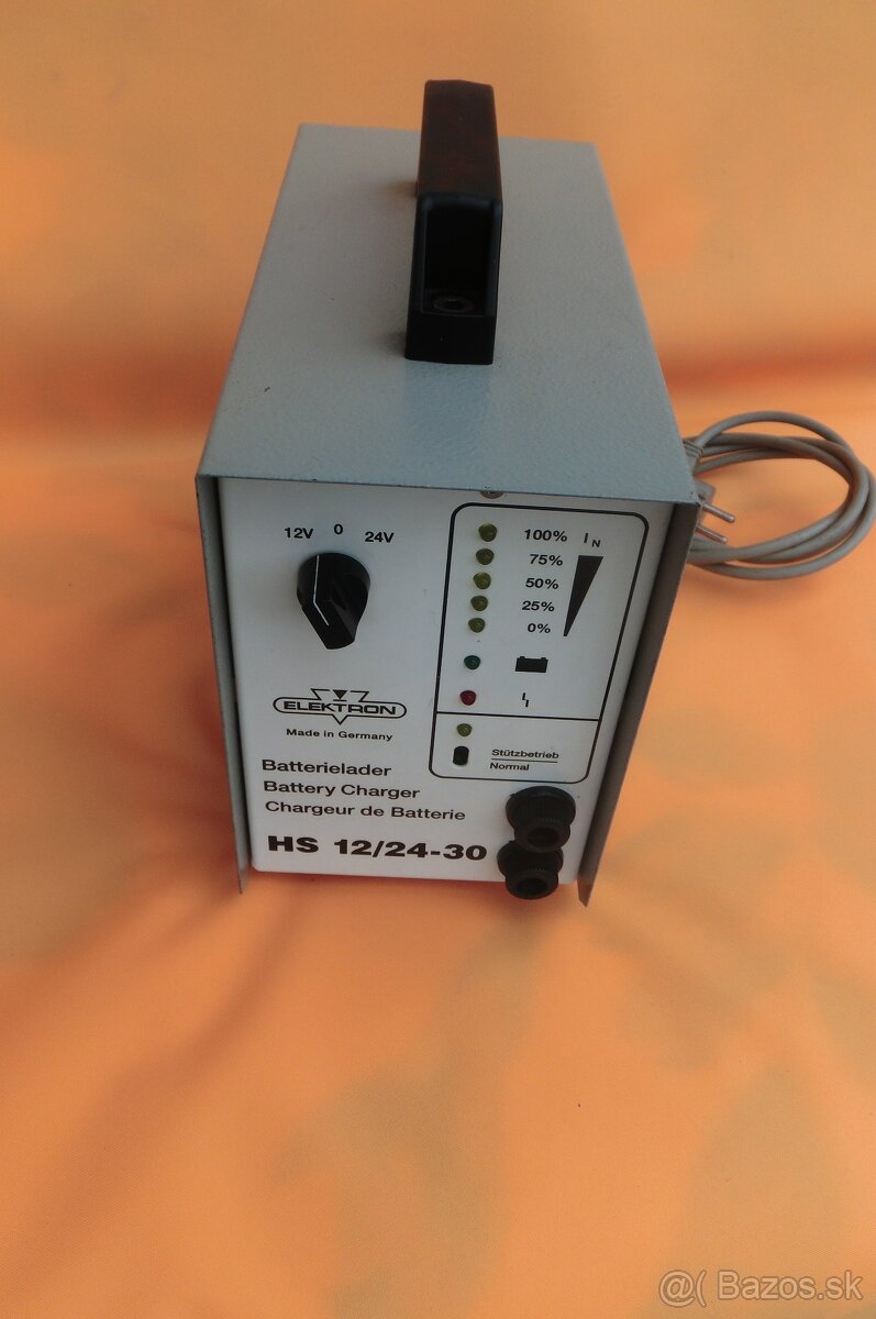 Auto nabíjačka Elektron .