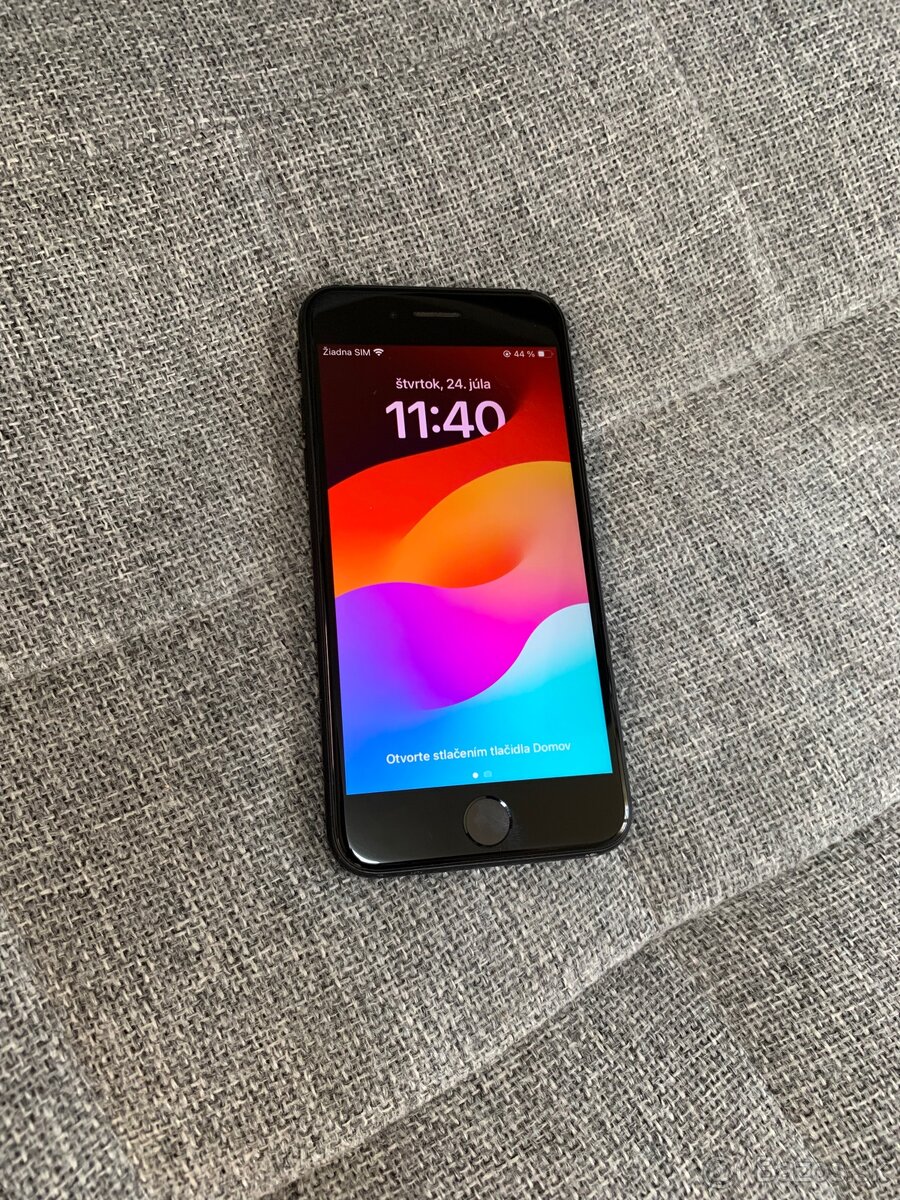 iPhone SE 2020 128GB (plne funkčný)