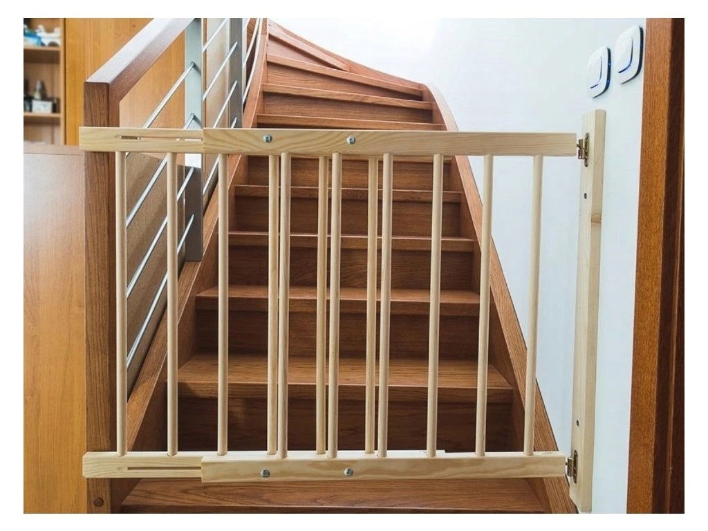 Drevená zábrana 72-122 x 68 cm