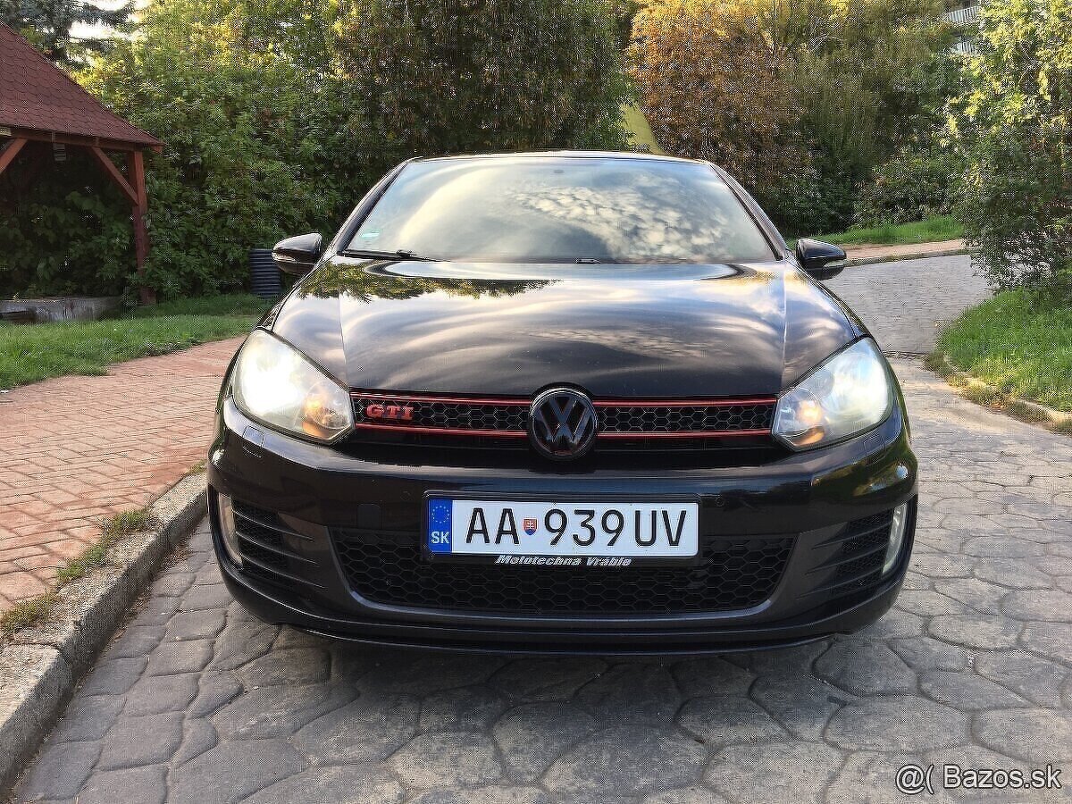 VOLKSWAGEN GOLF GTI 2.0 TFSI TURBO BENZÍN 155KW