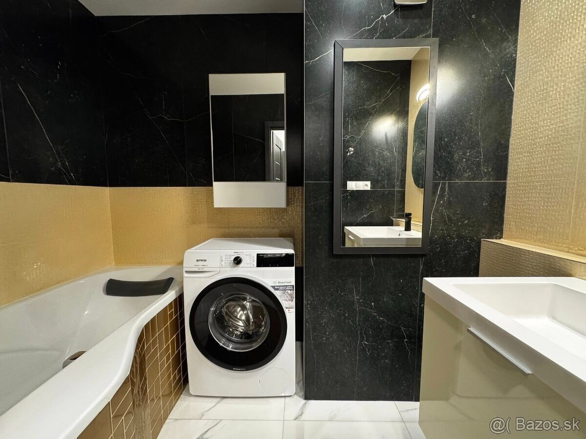 na prenájom veľkometrážny 3 izbový byt Prievidza