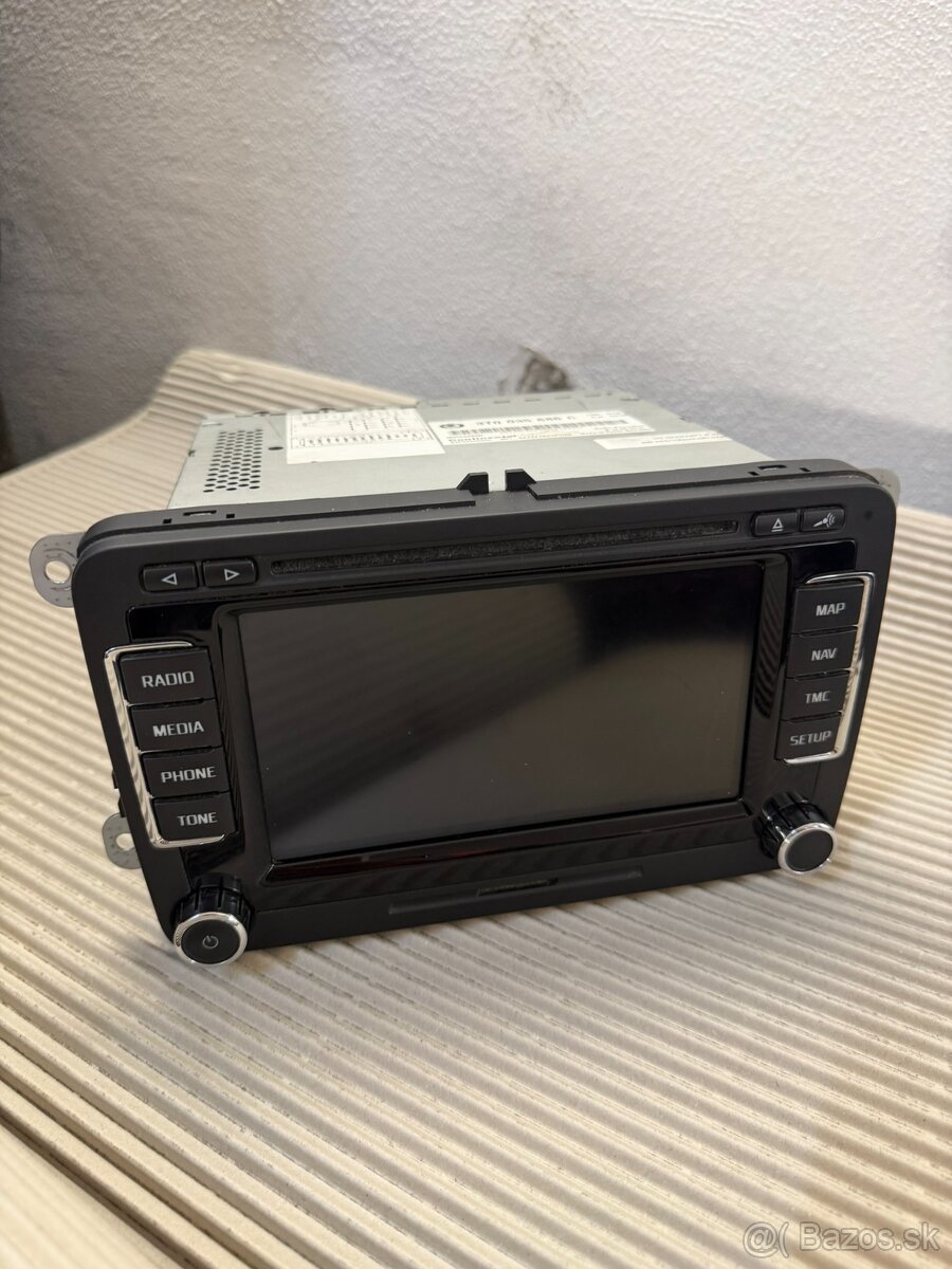 Predám radio RNS 510