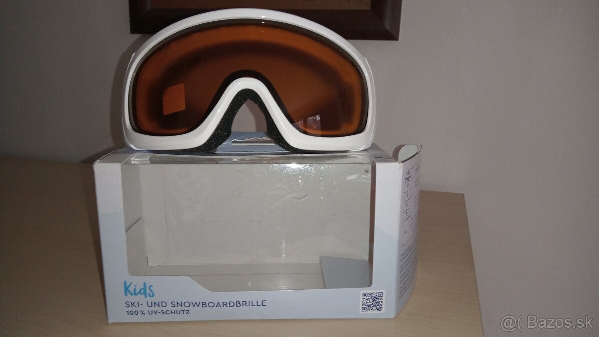 Nové detské lyžiarske a snowboardové okuliare v krabičk