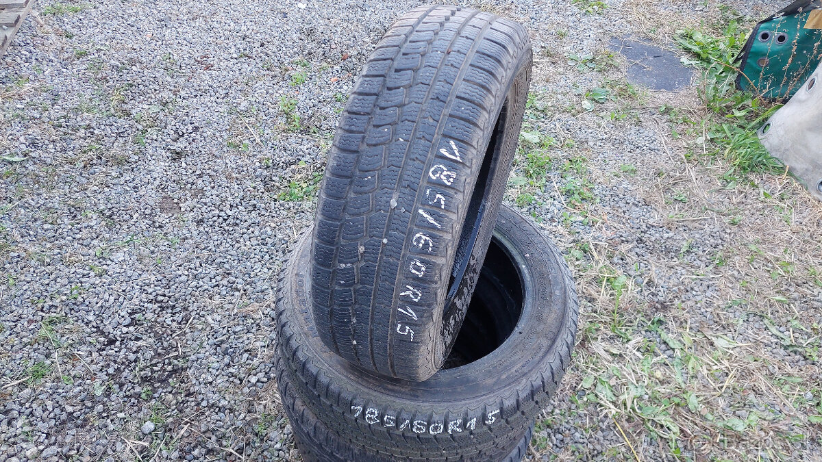 185/60R15 BARUM