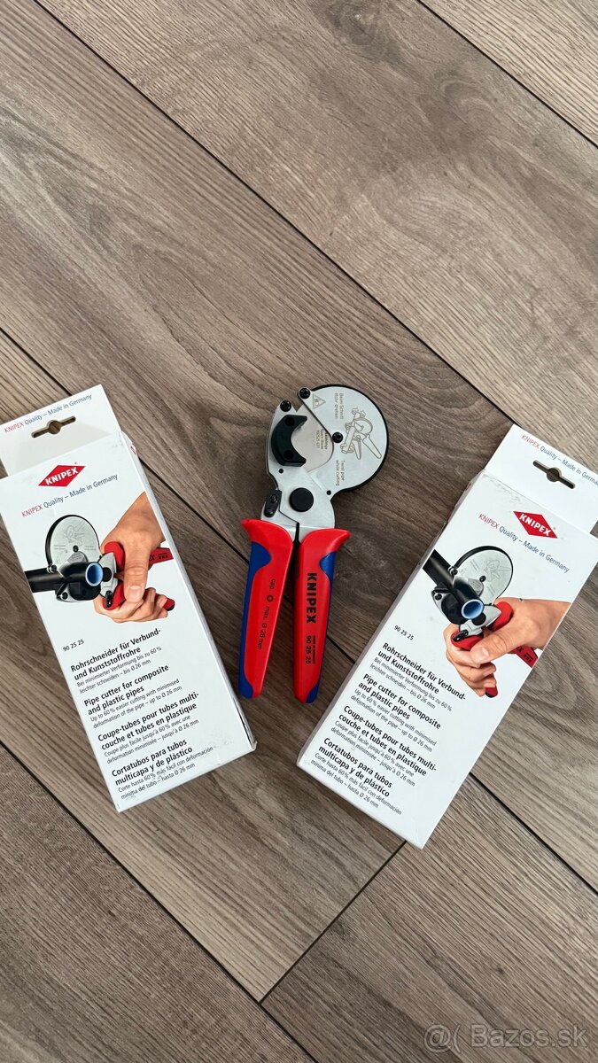 Knipex na plastové rúrky do Ø 26 mm 90 25 25