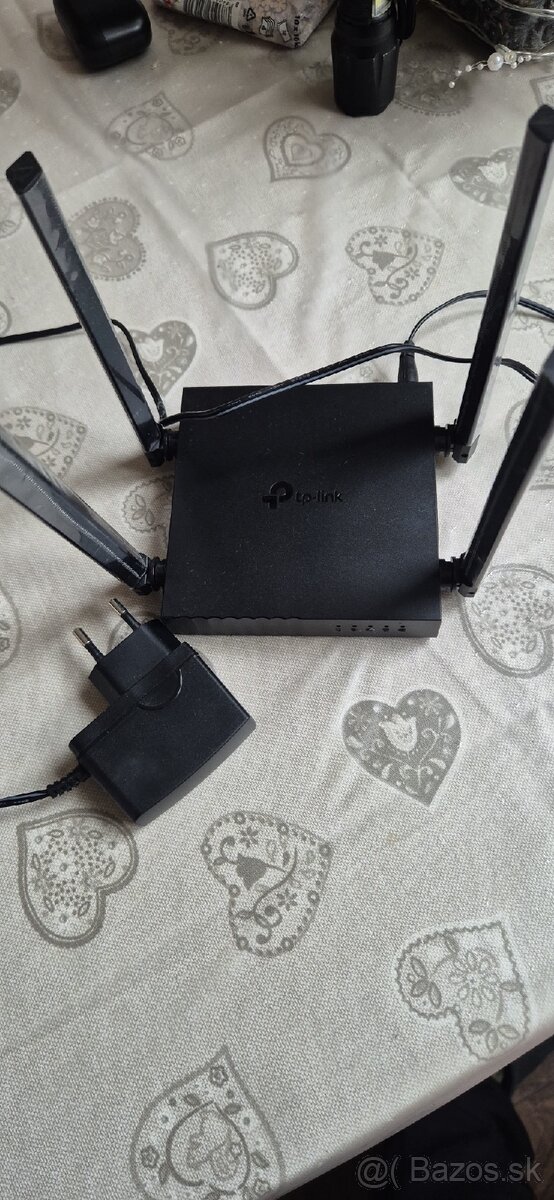 TP-link AC 1200 dual band wifi-router.