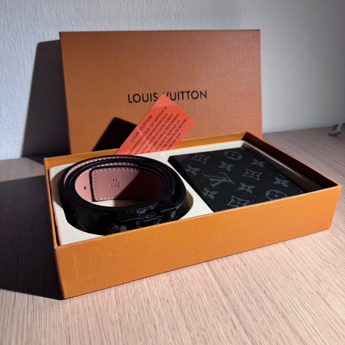 Set opasok + Peňaženka Lv