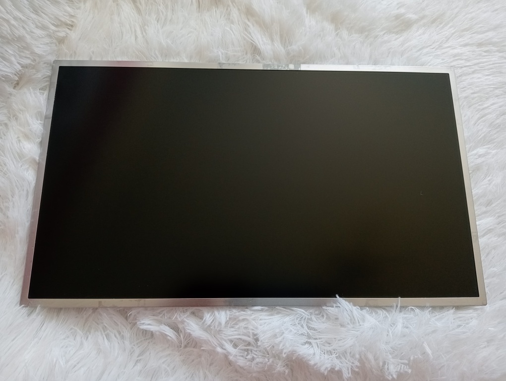 predám 15,6" palcový Led displej 40pin FULL HD 1920x1080