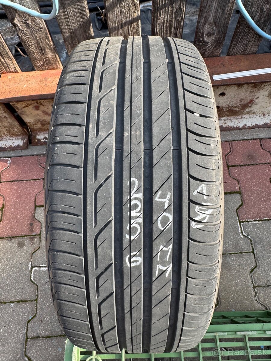 225/40r18 bridgestone