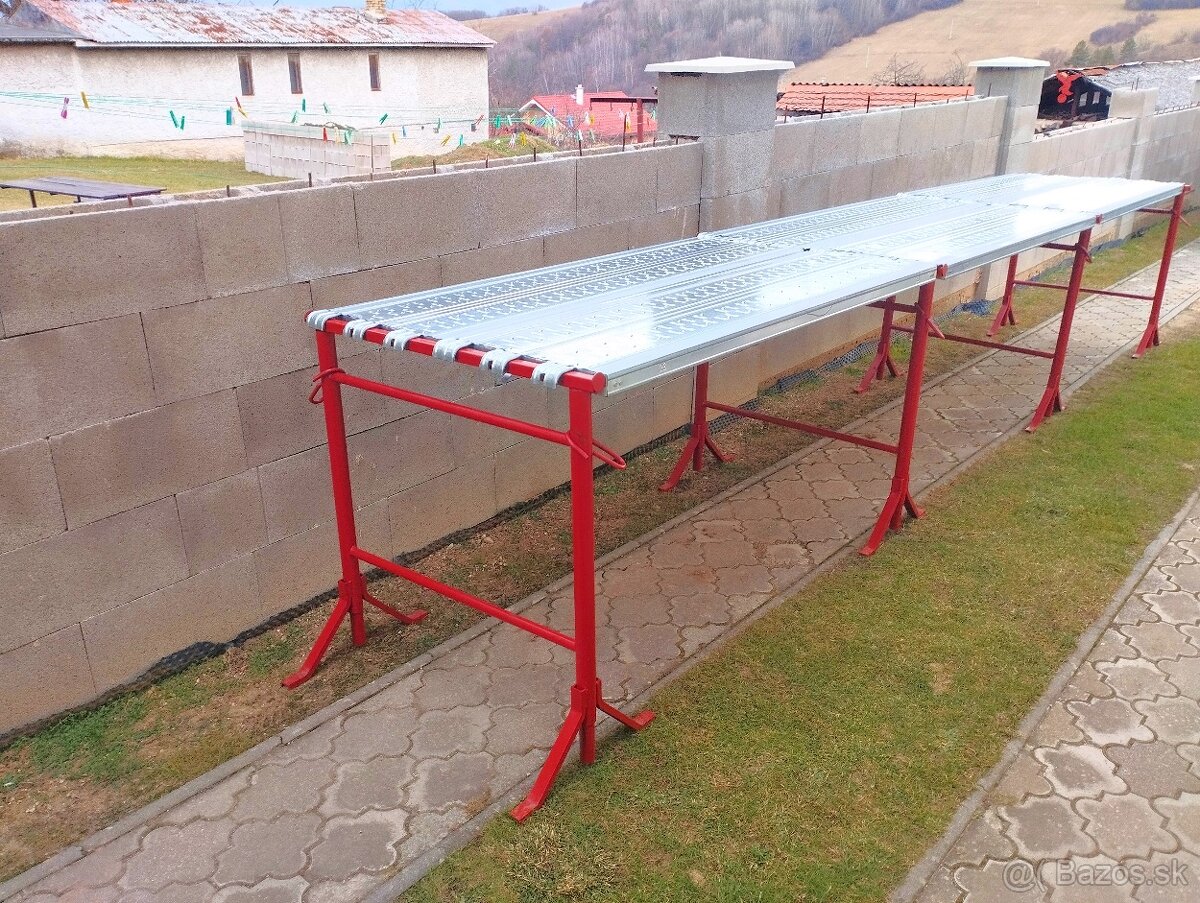 Stavebné kozy, podlažky, lešenie