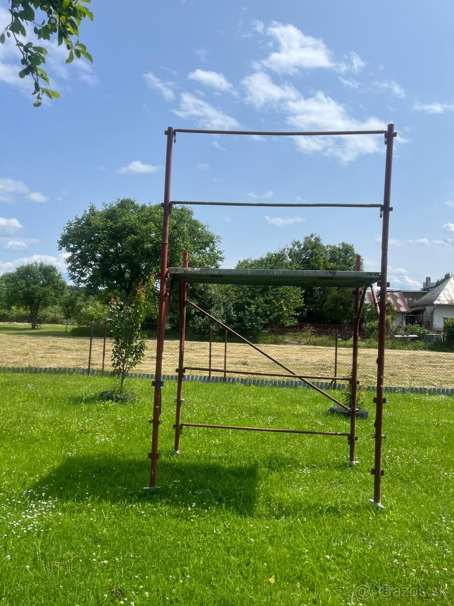 Lešenie