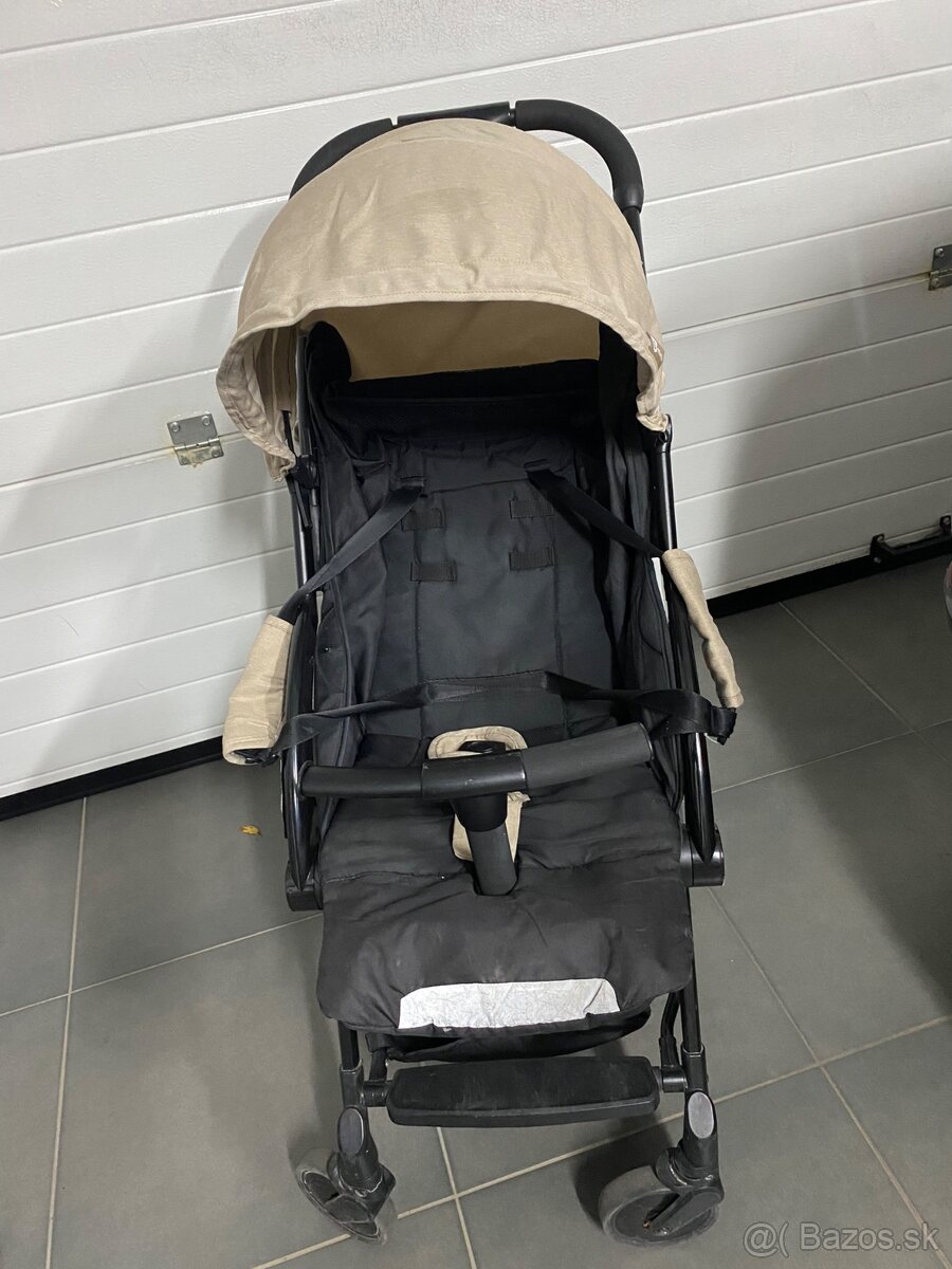 Kočík - cestovný od narodenia do 15 kg
