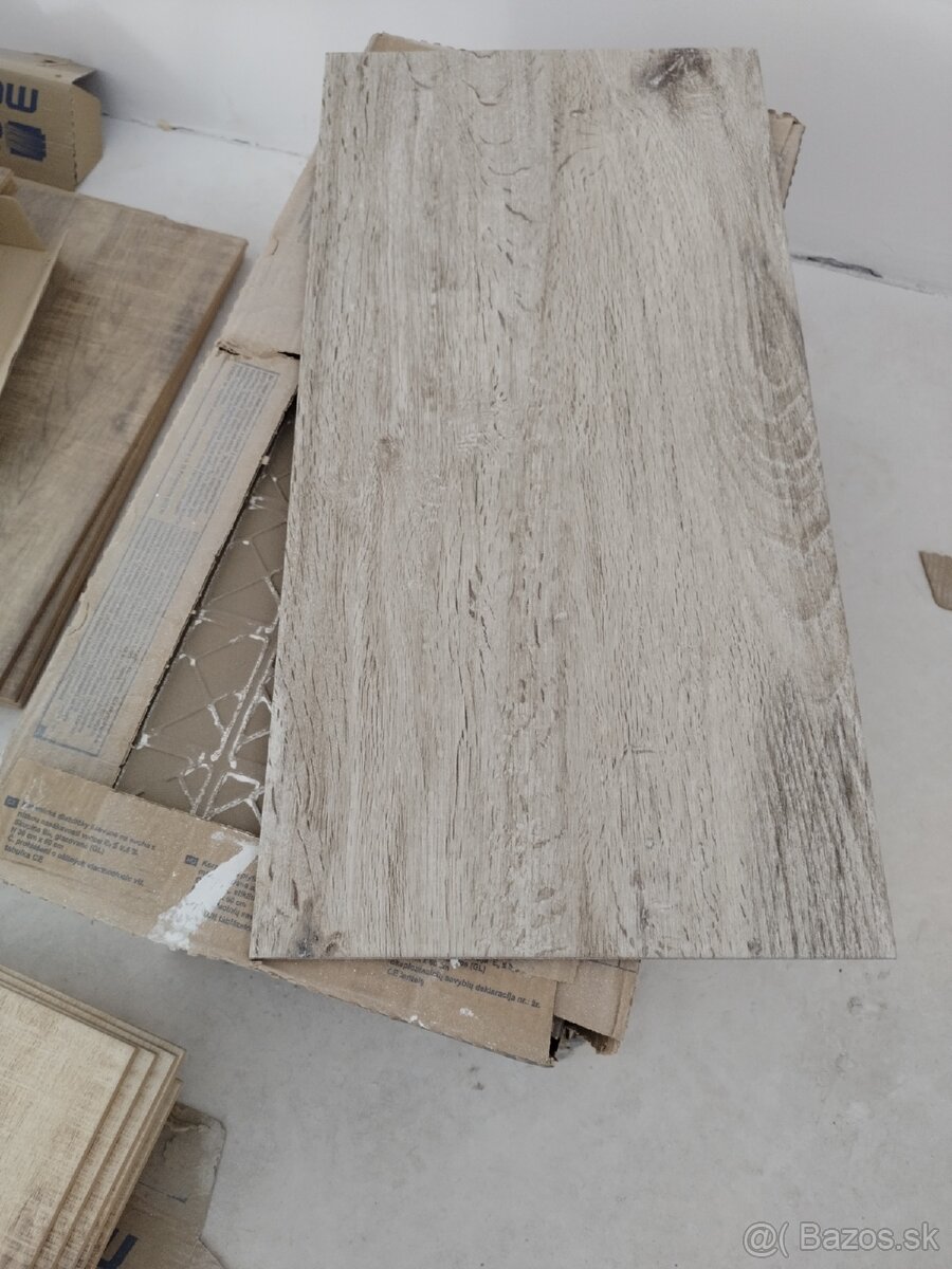 Obklad/dlažba 60x30x0,7