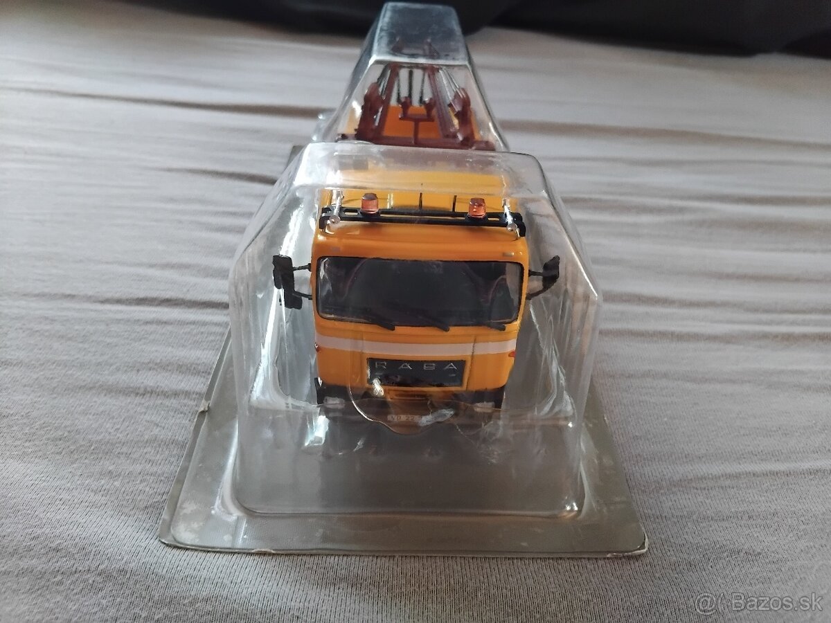 Kultovné nákladiaky minulej éry 1:43