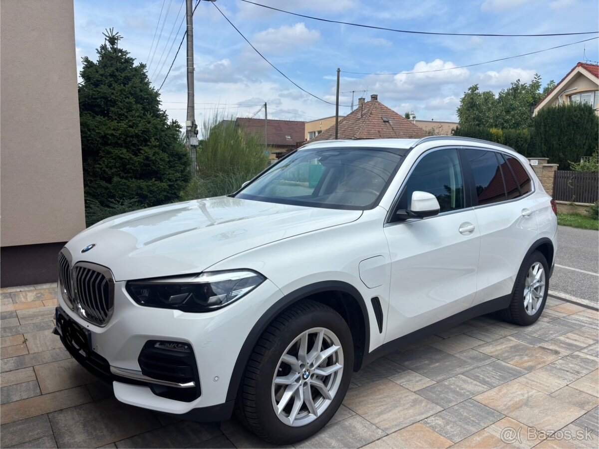 BMW X5 xDrive e45 v top stave (plug-in hybrid)