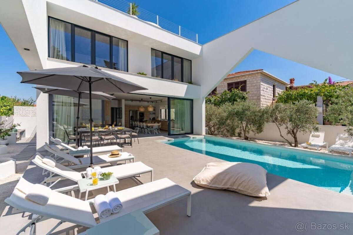 CHORVATSKO: Brač – Luxusní vila na prodej