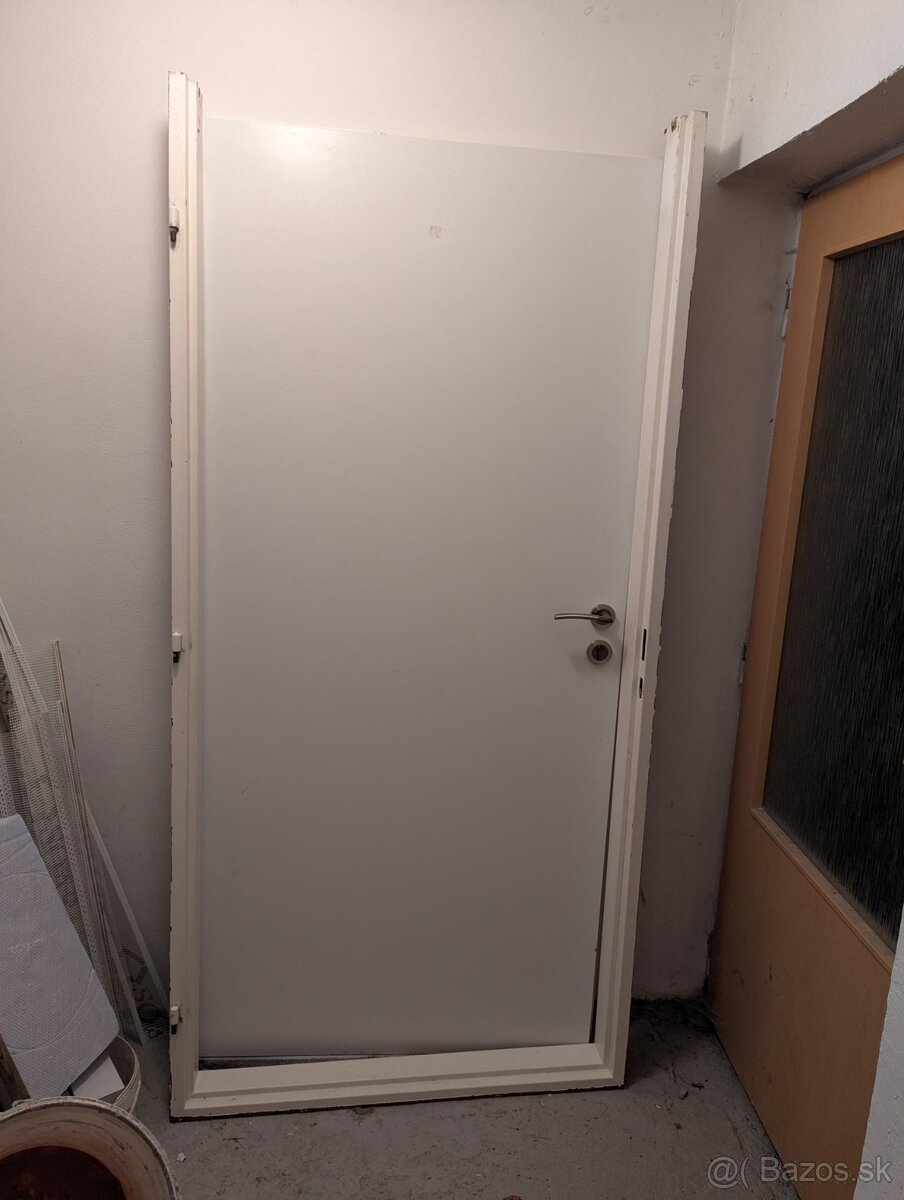 Protipožiarne dvere 90P + kovová zárubňa