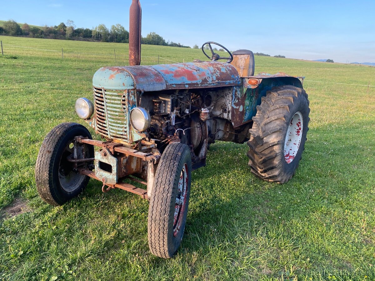 Predám traktor škoda 30