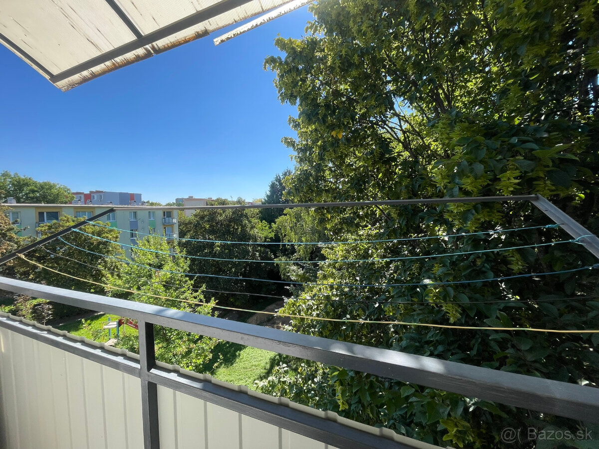 Predaj - 2- izbový byt v centre mesta Šaľa