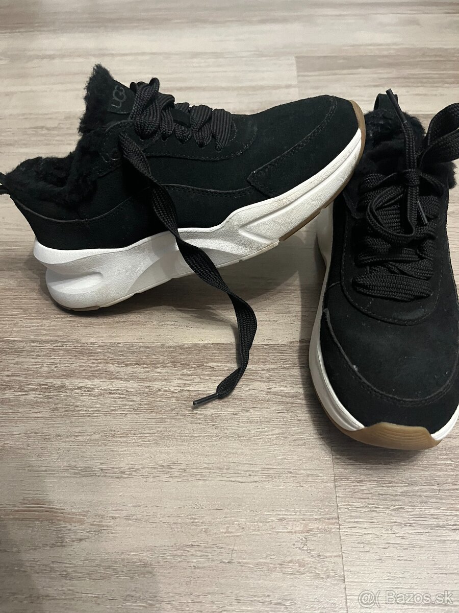 UGG zateplene tenisky na zimu v. 39