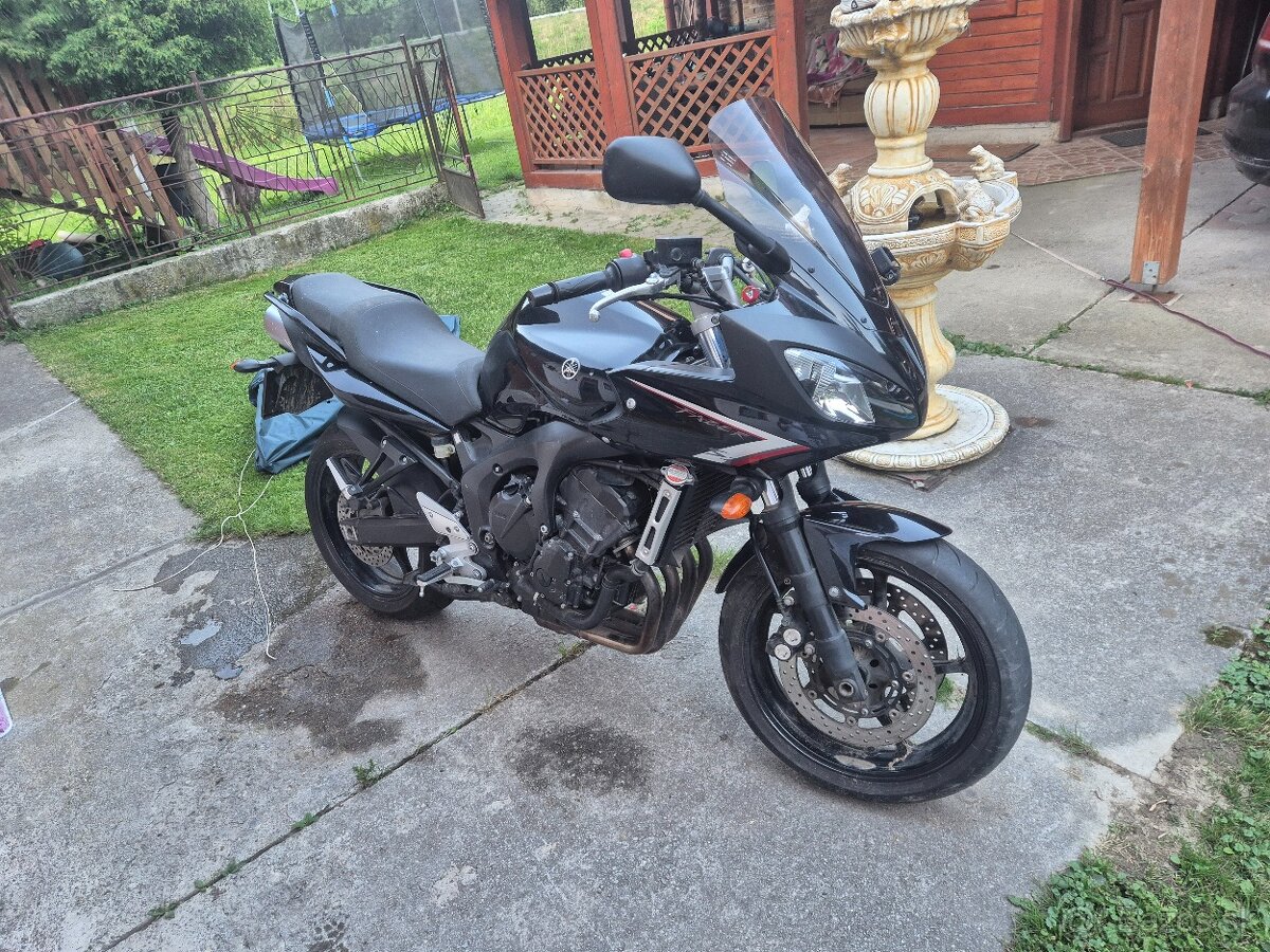 Yamaha Fazer 600