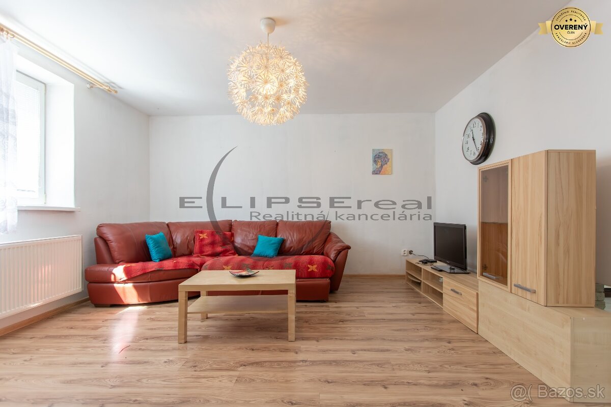 NA PRENÁJOM priestranný 2-izbový rodinný dom v Lábe