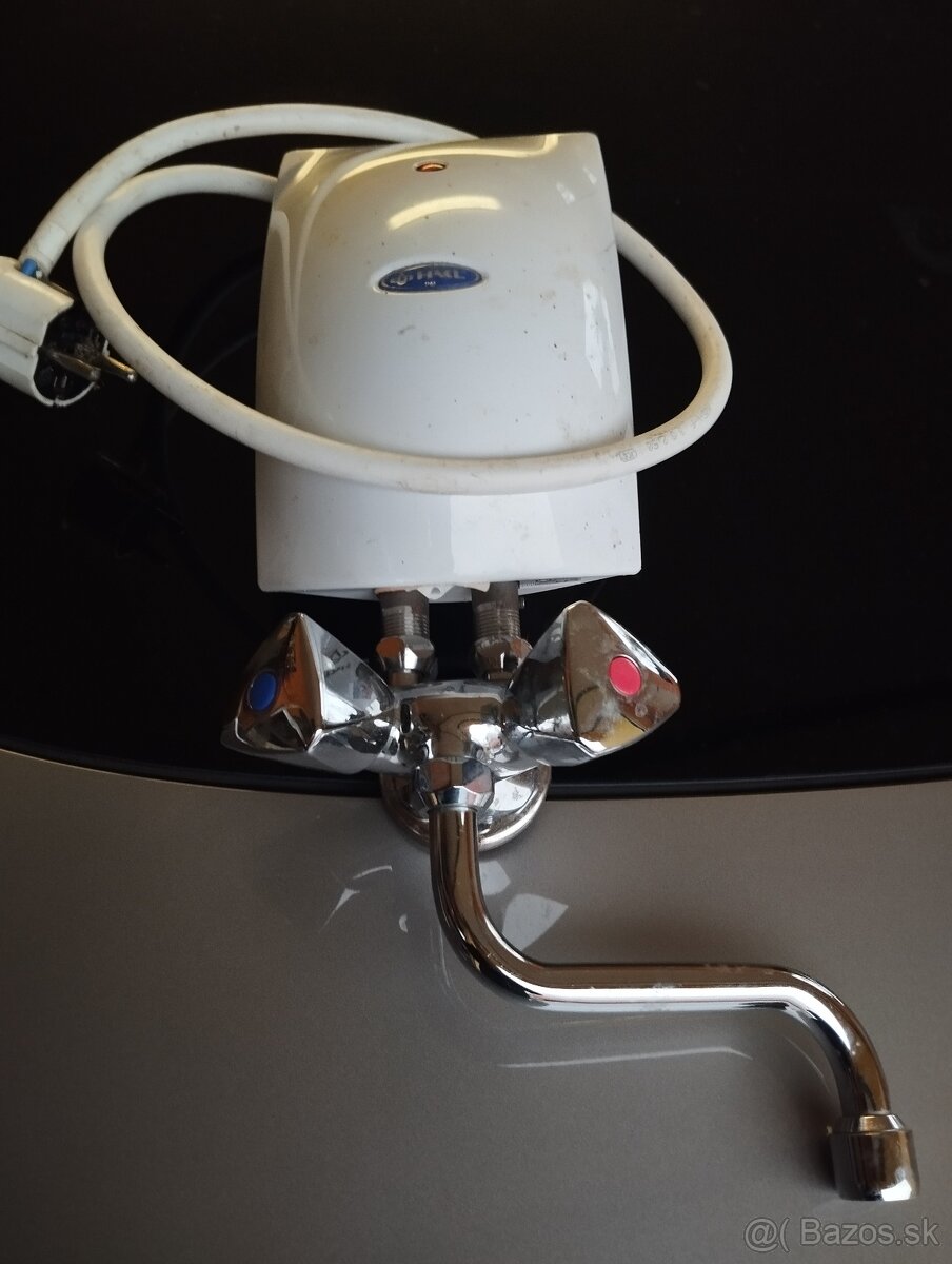 Prietokovy ohrievač vody