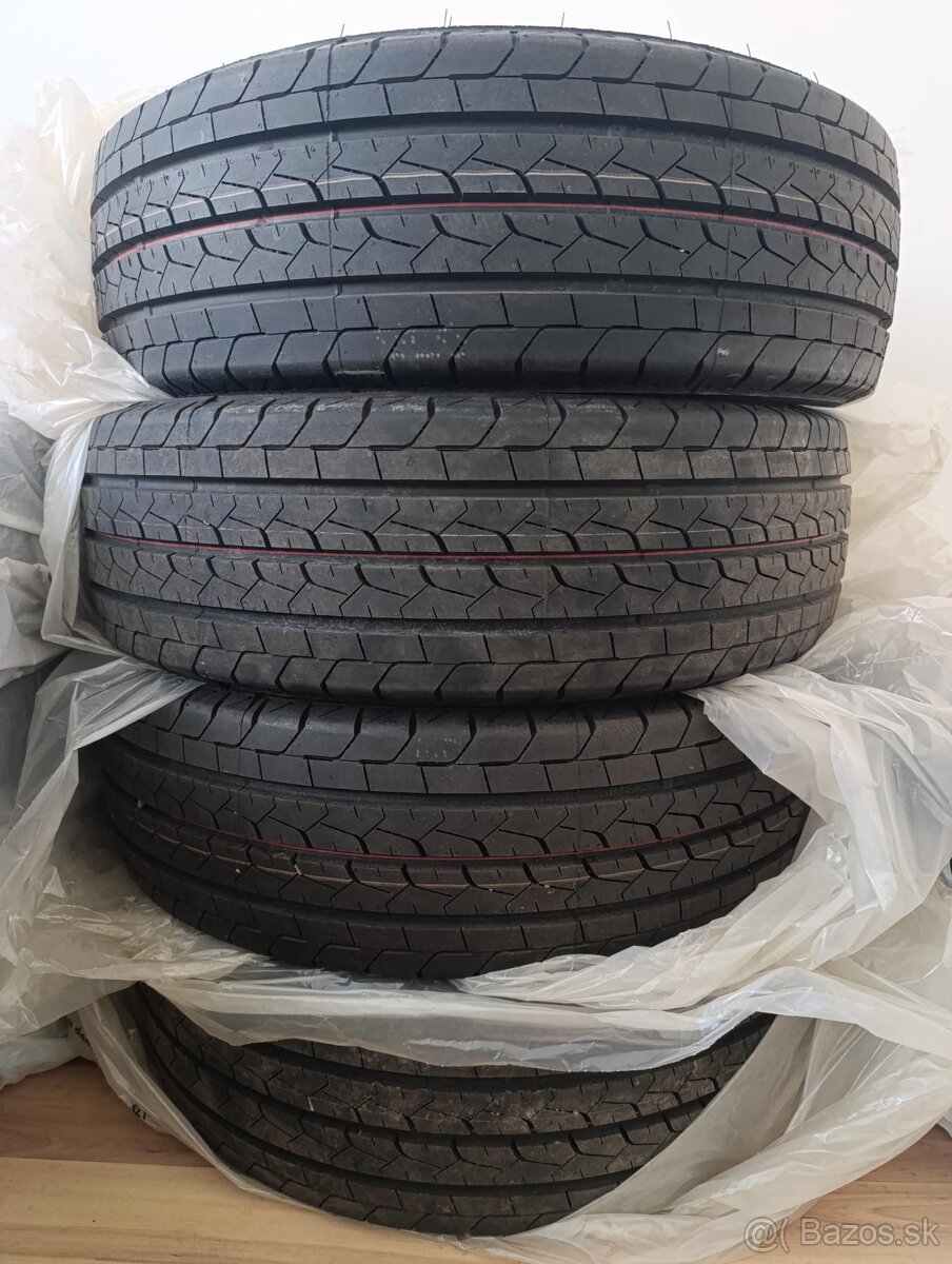 215/75 R15C
