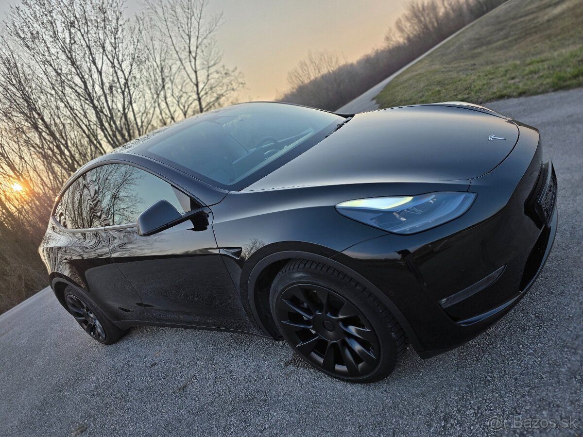 Tesla Model Y Long Range AWD Dual Motor 09/2022
