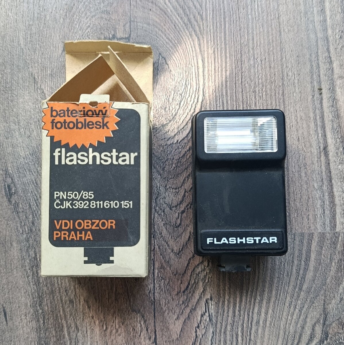 Starý batériový fotoblesk Flashstar PN50/85