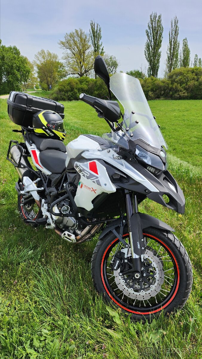 Benelli TRK 502 X