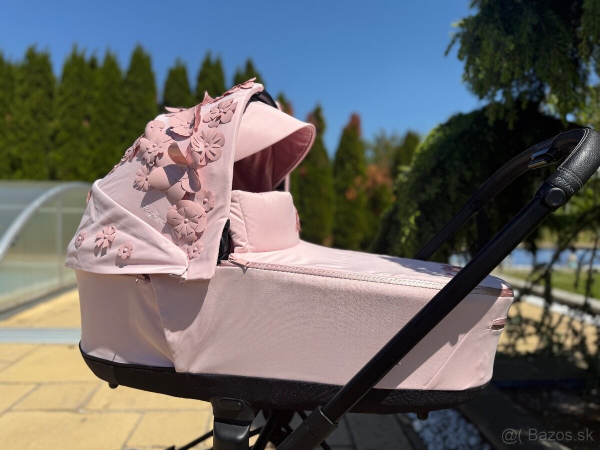 Cybex Simply flowers pink