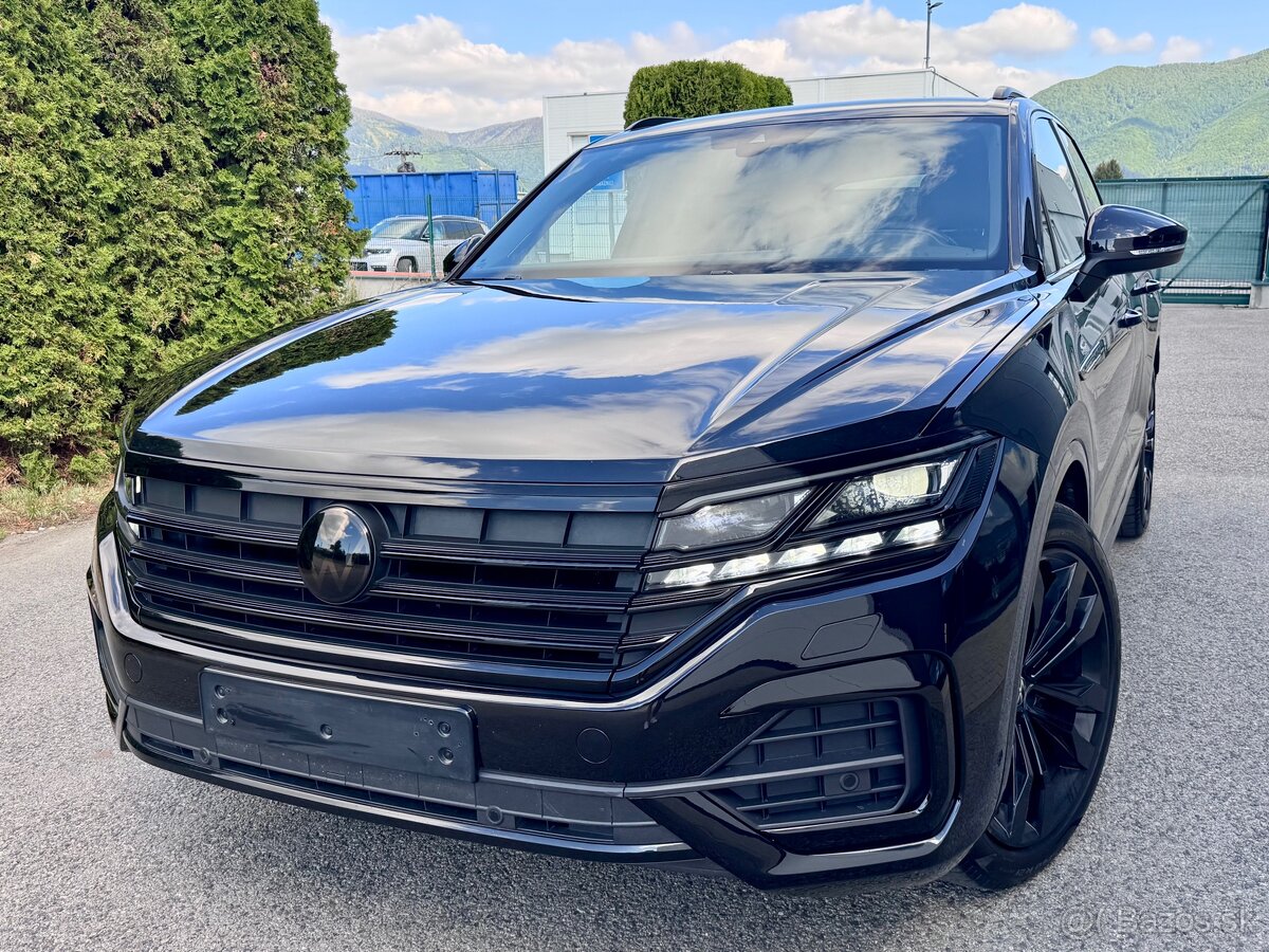 VOLKSWAGEN TUAREG R-Line 4x4 DSG 2022