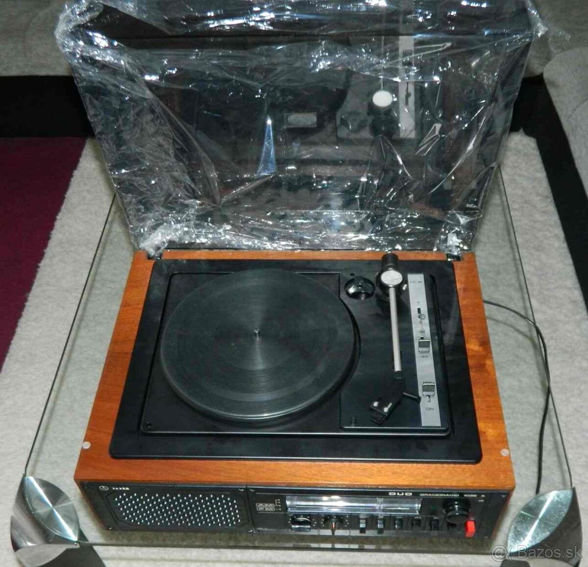 Gramorádio 1038 A - DUO