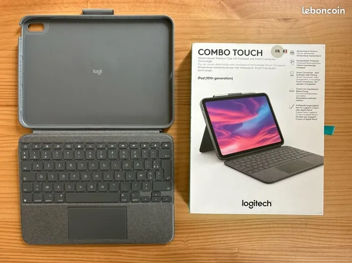 Logitech Combo Touch pre iPad
