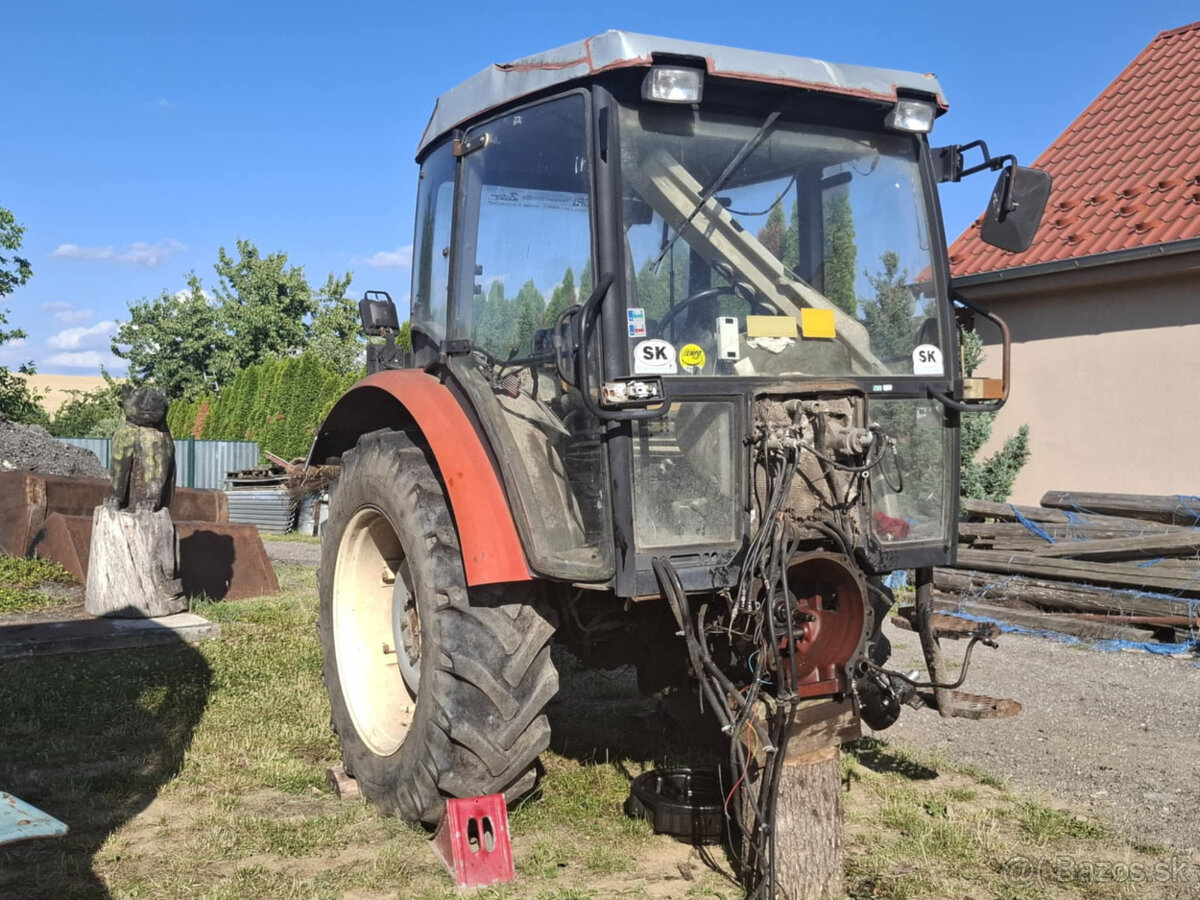 ponúkam kabínu zetor 7341