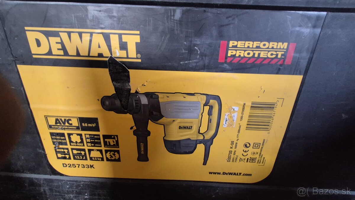 DeWalt D25733K Kombinované kladivo SDS Max 1600W, 13,3J