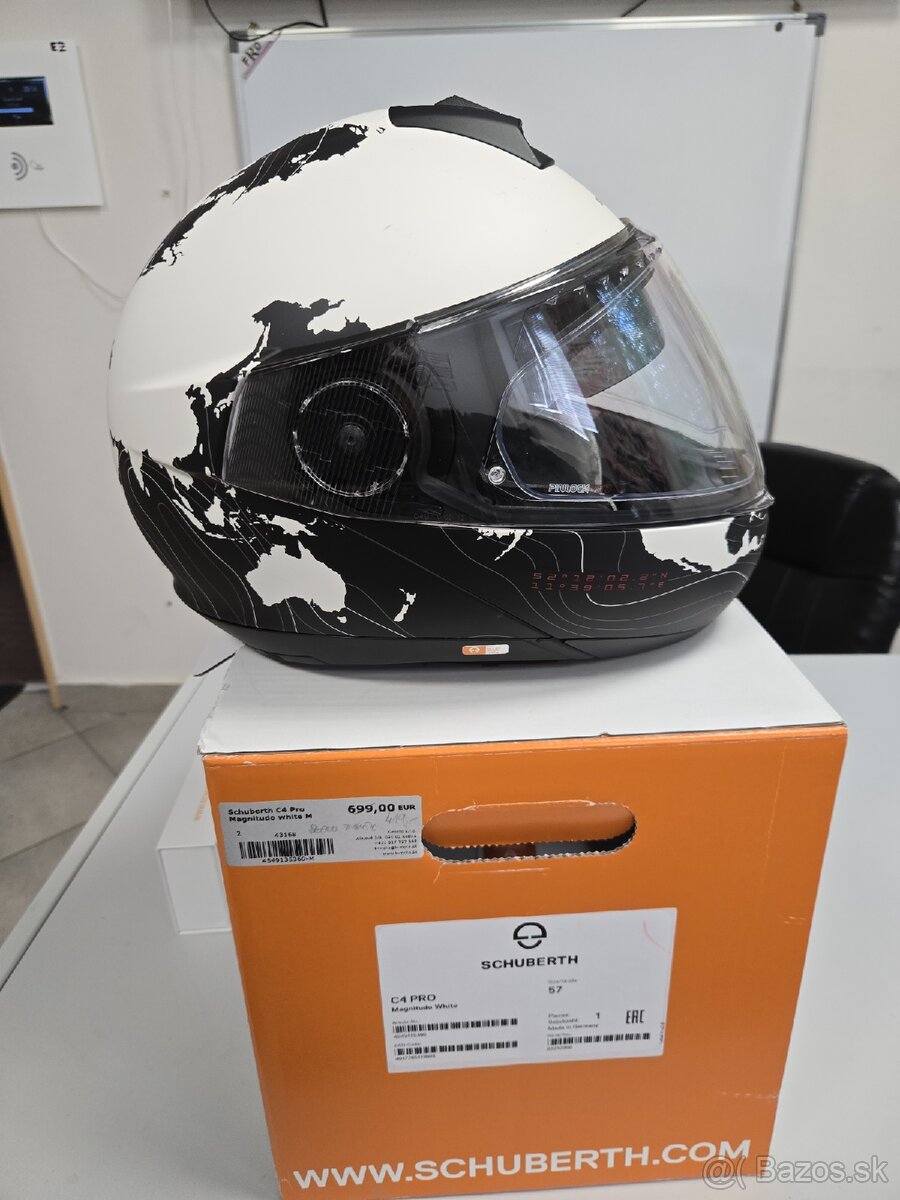 Moto helma (prilba) Schubert C4 Pro