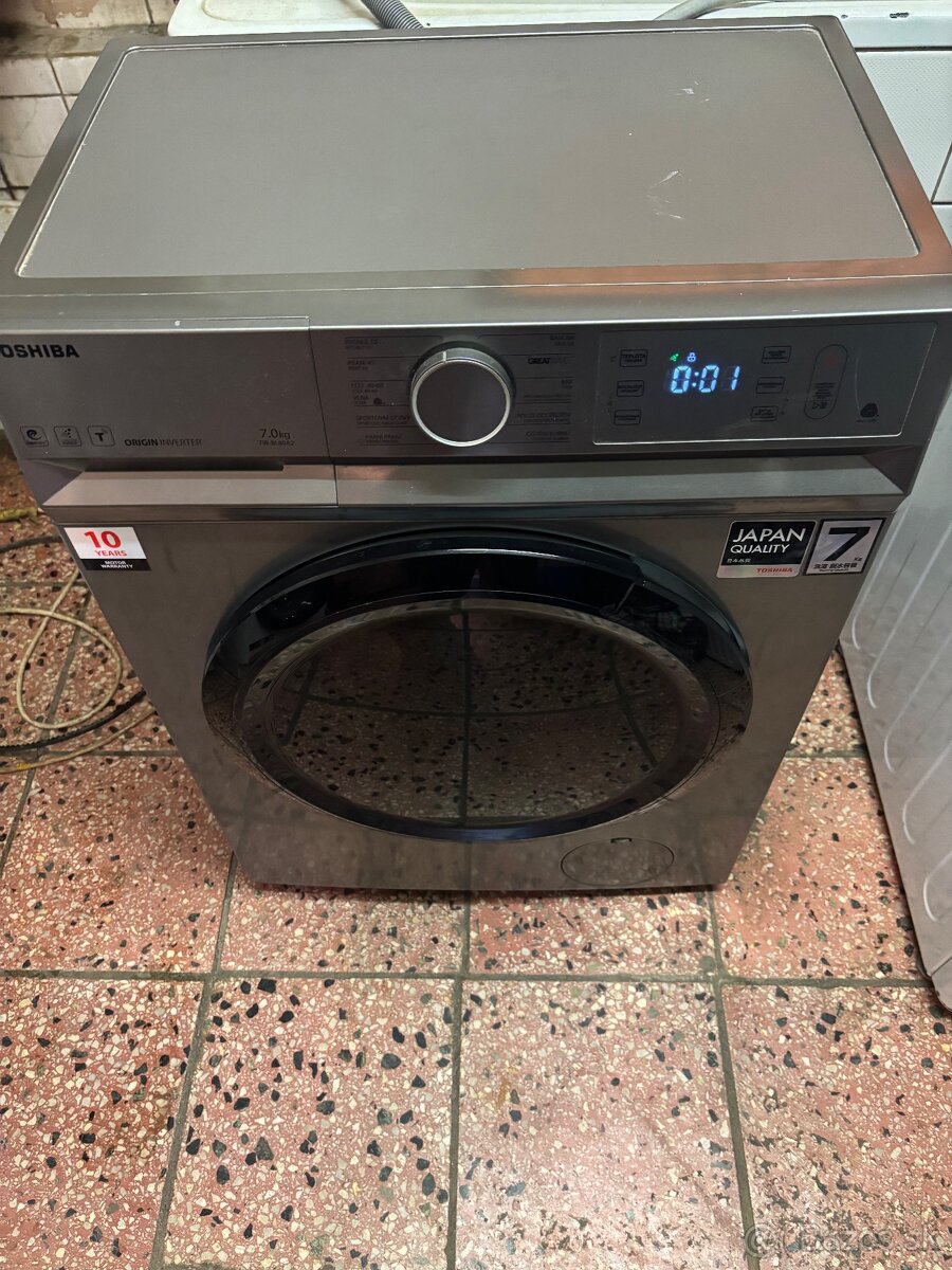 Práčka Toshiba