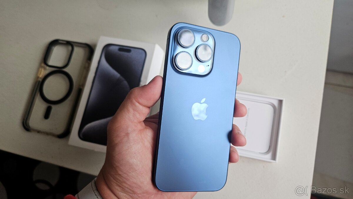 Apple iPhone 15 Pro 128GB - drobná chyba, aj vymením