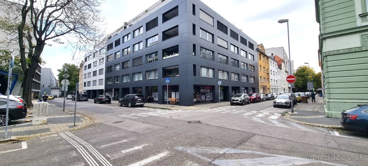 PRENÁJOM GARÁŽOVÉHO STÁTIA V STAROM MESTE / MOSKOVSKÁ ul.