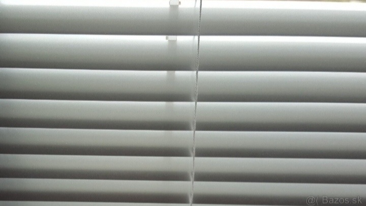 Zaluzie horizontalne , interierove , strieborne, nove