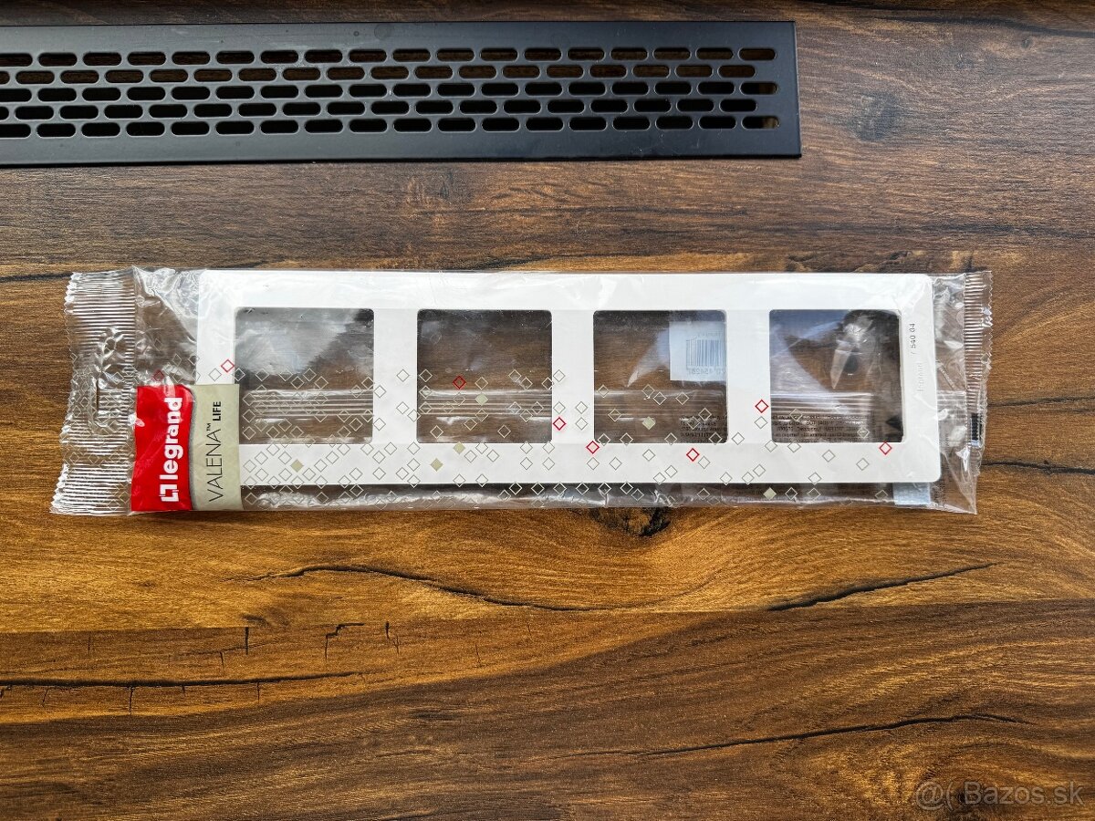 Legrand 754004 Valena Life – biela, 4-rámik