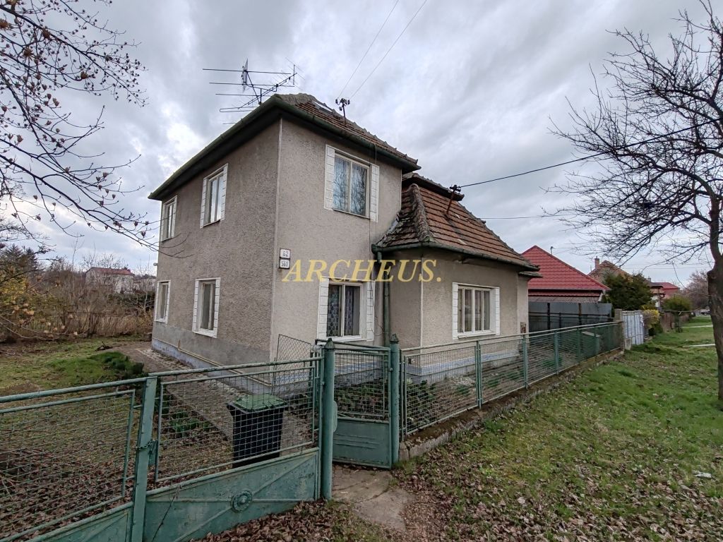 Rodinný dom Komjatice - Nové Zámky