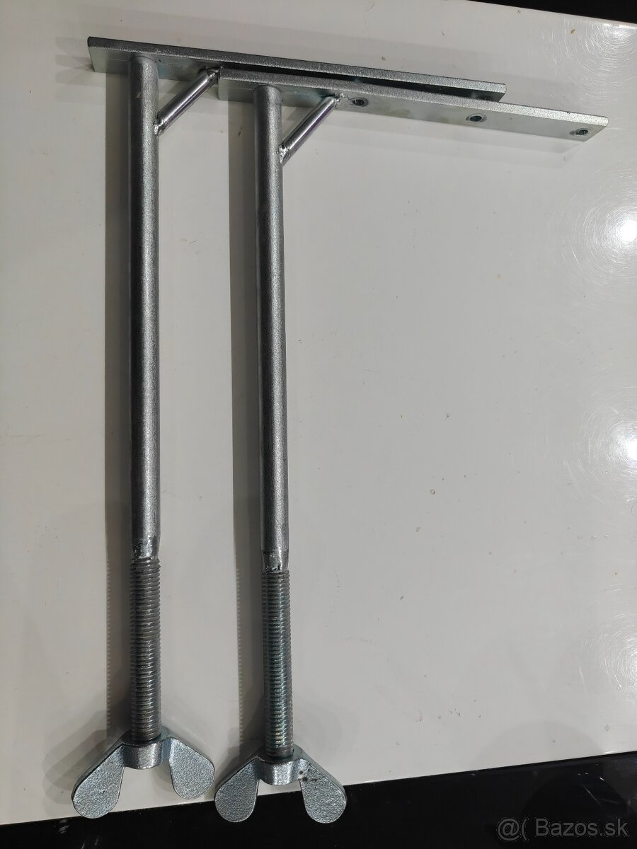 Nástenný držiak na 2 kolesá